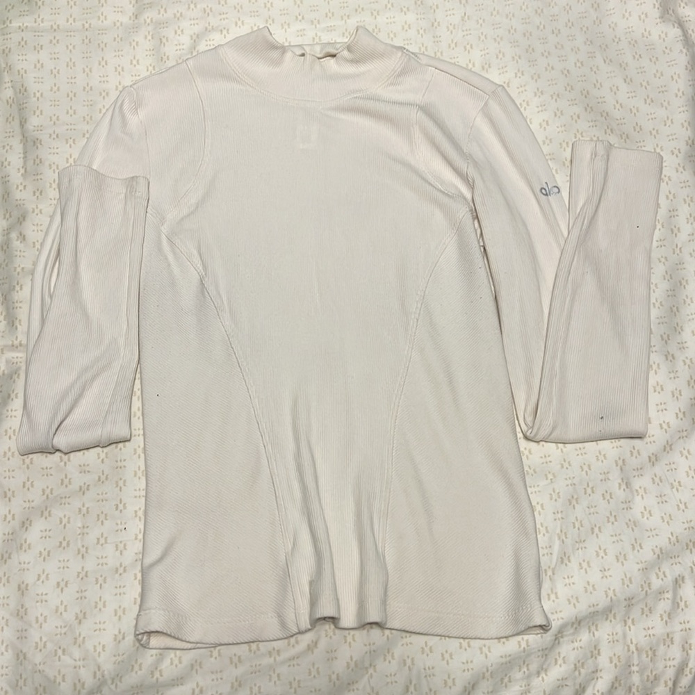 Alo Yoga turtleneck - Picture 2 of 4